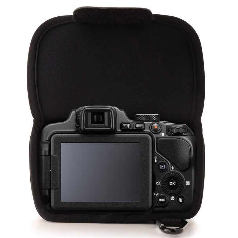 MegaGear "Ultra Light" Neoprene Camera Case Bag with Carabiner for Nikon COOLPIX P600, Nikon COOLPIX P610 (Black), PU Leather - Image 4